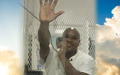 ROGER MCGOWEN INNOCENT ET CONDAMNE A MORT: IL CHANGE LE MONDE DEPUIS SA CELLULE